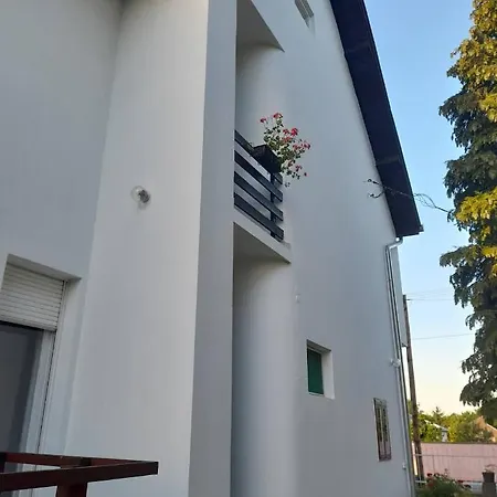 Apartamento Fehervadasz Vendeghaz *