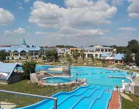 Fehervadasz Vendeghaz Apartamento *